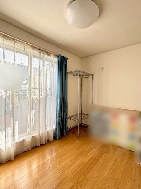 ウォークインクローゼットで収納場所に困りません！